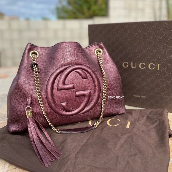 Gucci Handbags - Gucci Medium Soho Chain Shoulder Bag